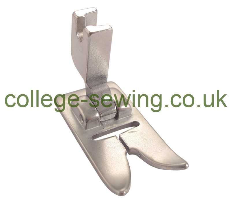 111994-0-01 ZIG ZAG FOOT 12MM BROTHER