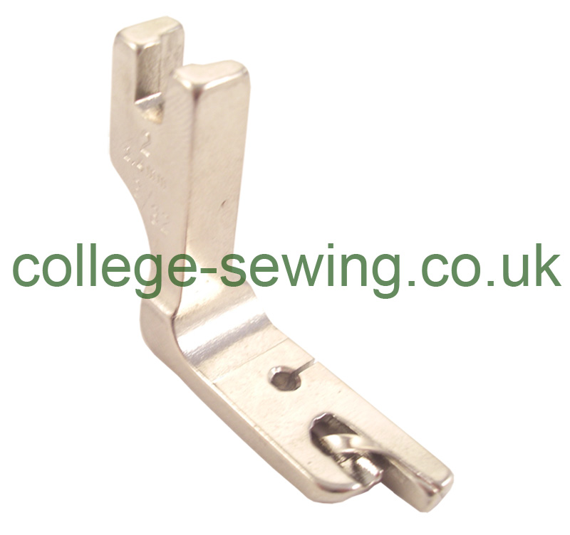 120938X3/32 HEMMING FOOT 2.4MM