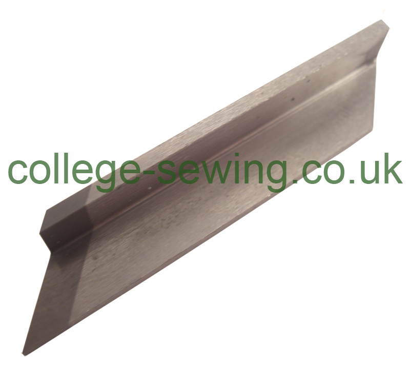140567-0-01 EF4 B953B955 NARROW TOP KNIFE CARBIDE TIP **DISCONTINUED**