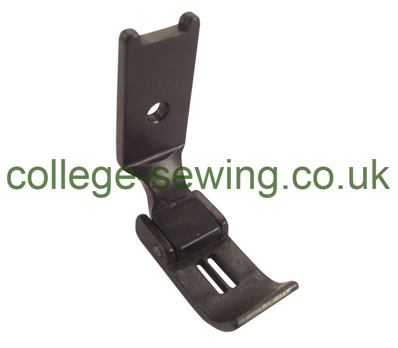 224158X3/32 HINGED FOOT 112W
