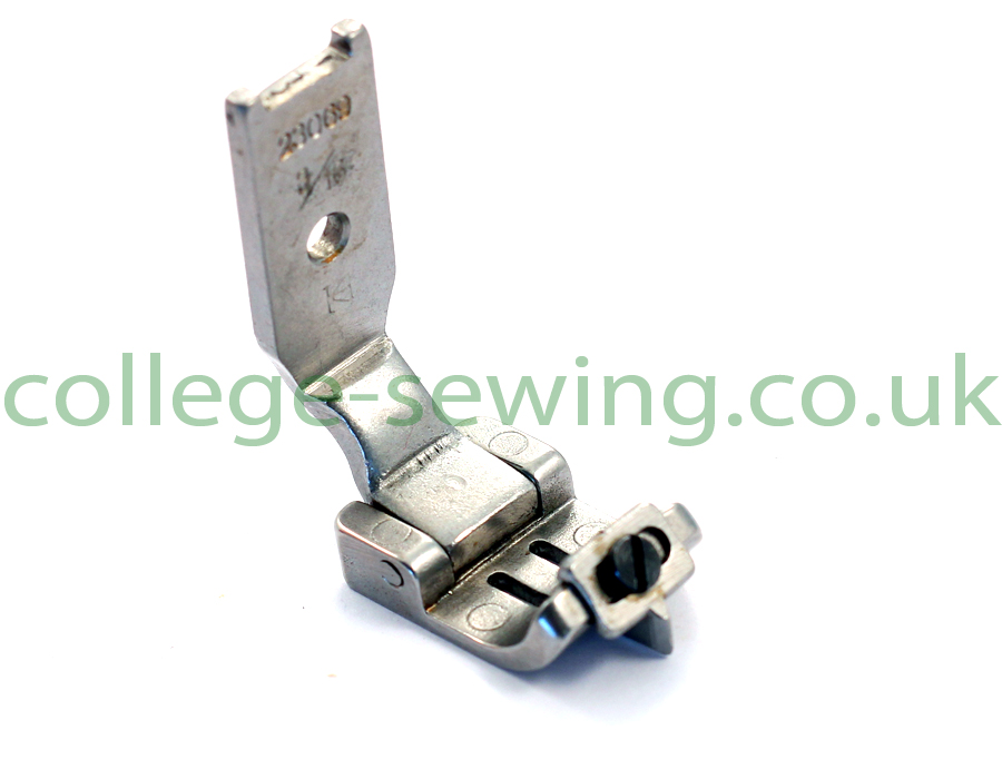 23069X3/16=5MM HINGED FOOT WITH GUIDE SINGER 112W