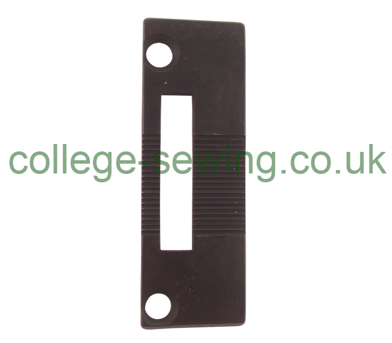 240144 = 10665 NEEDLE PLATE SINGER USE WITH FEED DOG 240112