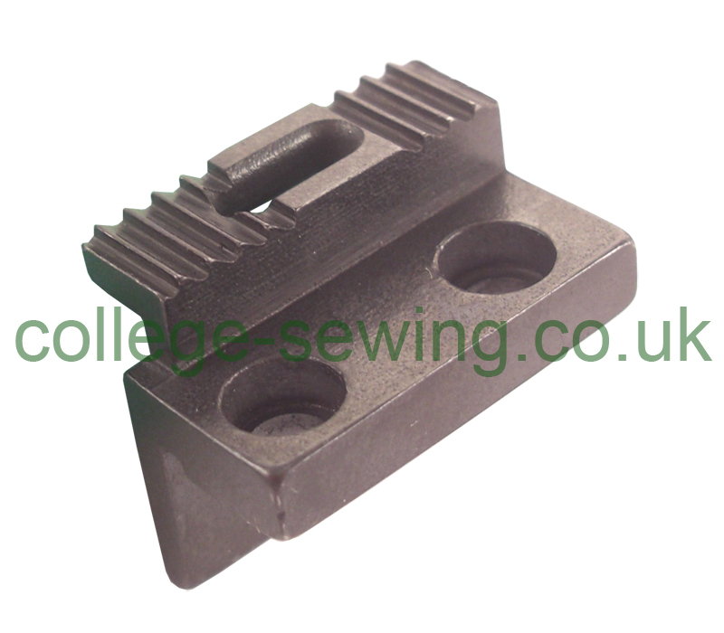 264510=10805 FEED DOG LONG SLOT SINGER 111W