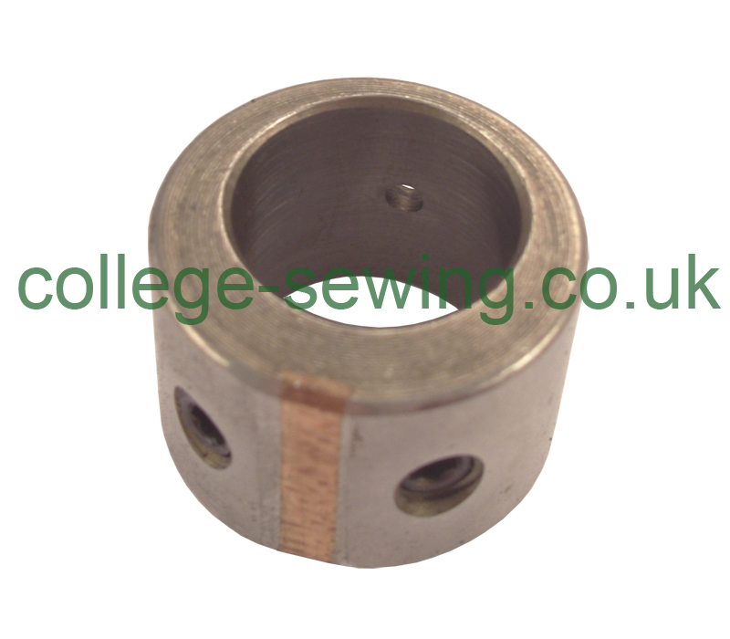 415210 FEED LIFTING ECCENTRIC SINGER300U TAPEEDGE