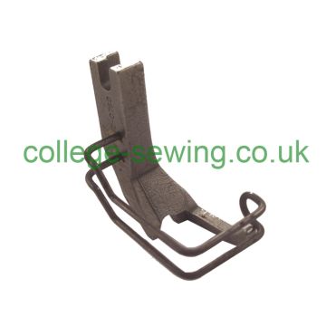 067220760X3/16 OUTSIDE PIPING FOOT 67,68,167 GENERIC USE WITH INNER FOOT 067220683X3/16