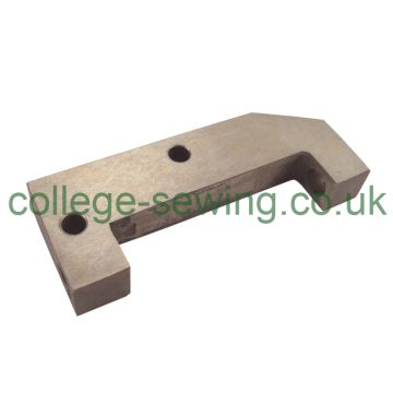 268184 SPREADER BAR BRACKET SINGER 300U TAPEEDGE