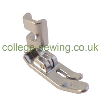 45321 LOW SHANK HINGED STRAIGHT STITCH FOOT SINGER