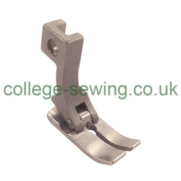 1703 = 97661 PRESSER FOOT SEIKO / SINGER 132K