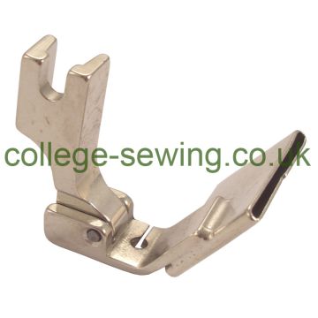 S10R-1=25MM HINGED TUBE FOOT RIGHT