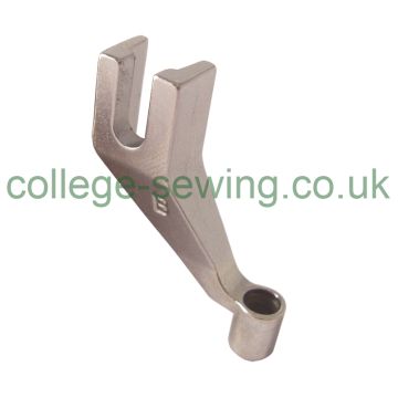 S42844-0-01 PRESSER FOOT B 4MM BROTHER GENUINE S42844-0-01 PRESSER FOOT B 4MM BROTHER GENUINE