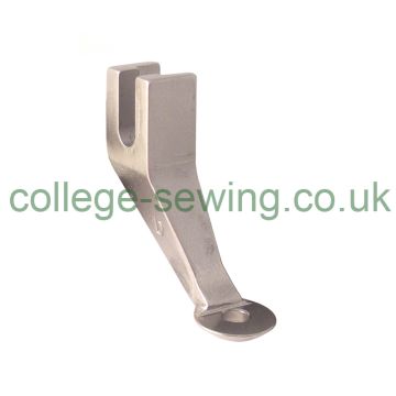 S42846-0-01 PRESSER FOOT D 3MM BROTHER GENUINE