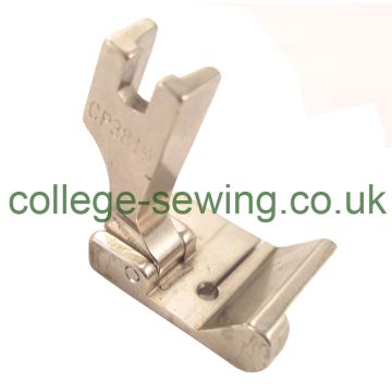 S539 = CP3819 EDGE GUIDE HEMMING FOOT TO 1/2"