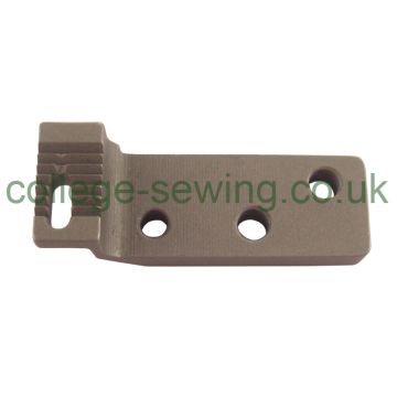 20047 FEED DOG JAMES CASH BEDDING MACHINE