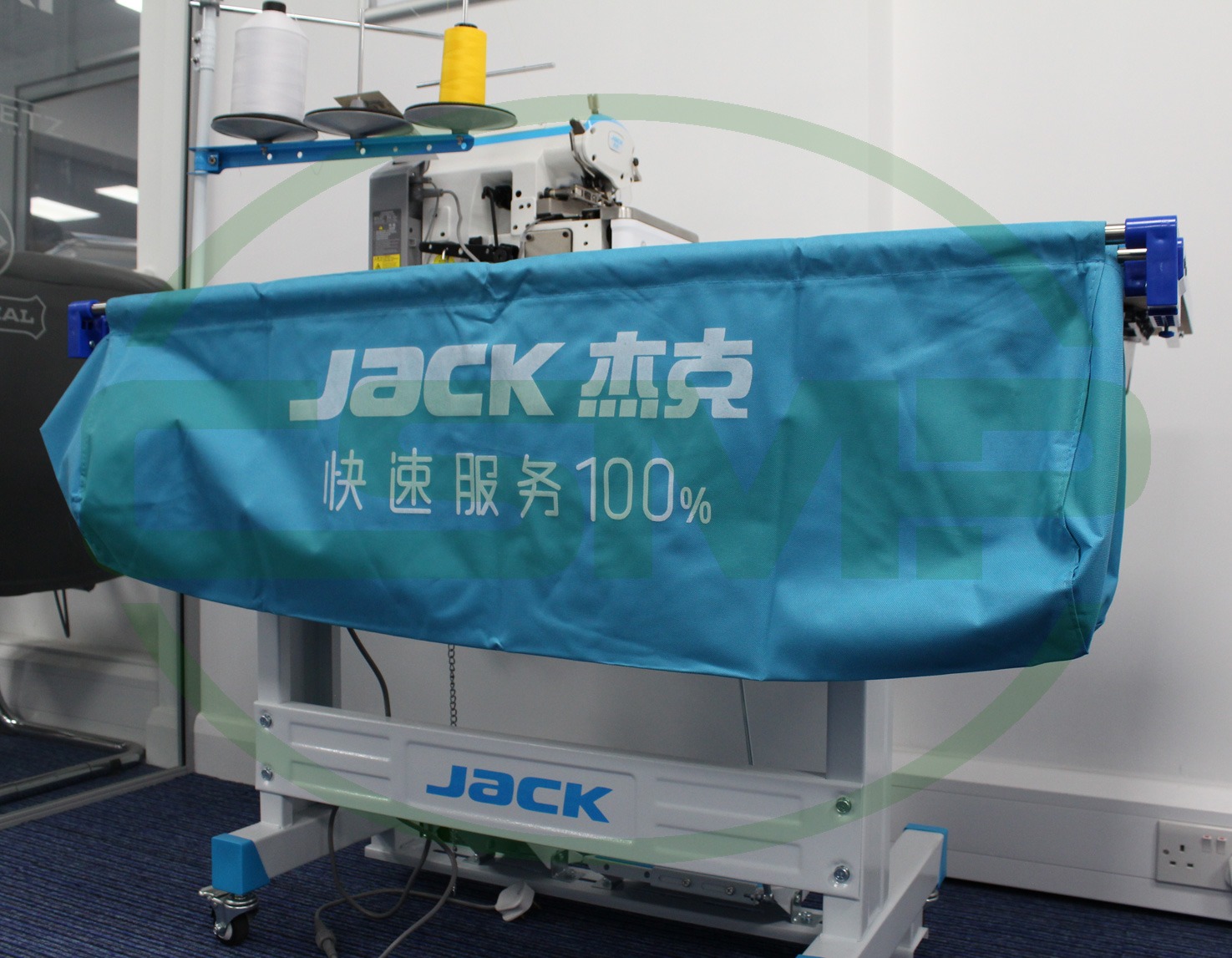 811838 TABLE TOP CLOTH BUCKET JACK