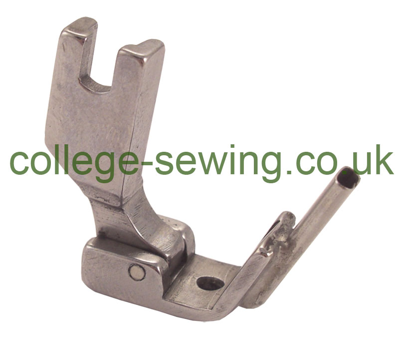 S10C-3/16=5MM HINGED TUBE FOOT CENTRE