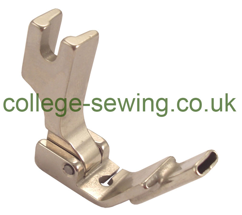 S10R-1/4=6MM HINGED TUBE FOOT RIGHT