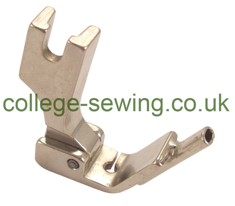 S10R-1/8=3MM HINGED TUBE FOOT RIGHT