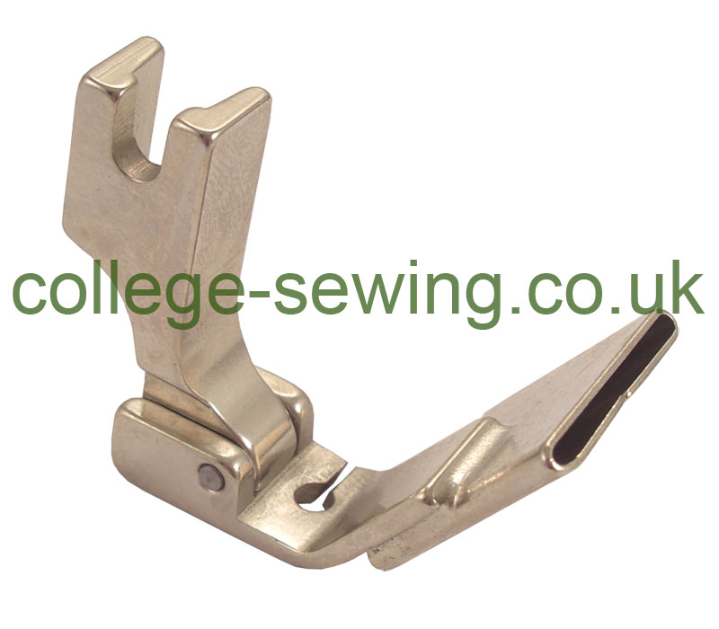 S10R-3/4=19MM HINGED TUBE FOOT RIGHT